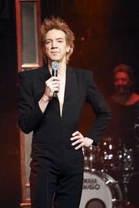 Musik-Show 'We Could Be Heroes' mit Sven Ratzke & Band in Berlin