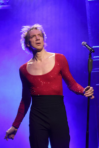 Musik-Show 'We Could Be Heroes' mit Sven Ratzke & Band in Berlin