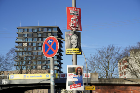 Wahlplakate zur Bundestagswahl 2025 in Berlin