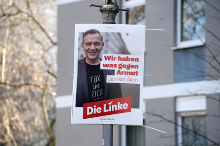 Wahlplakate zur Bundestagswahl 2025 in Berlin