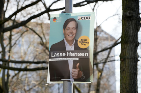 Wahlplakate zur Bundestagswahl 2025 in Berlin