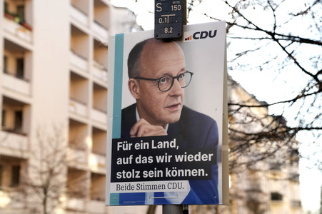 Wahlplakate zur Bundestagswahl 2025 in Berlin