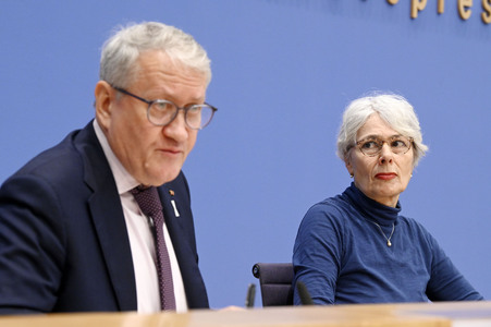 Bundespressekonferenz 15 Jahre katholischer Missbrauchsskandal in Berlin