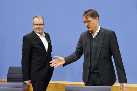 Bundespressekonferenz 'ePA-Start in Modellregionen' in Berlin