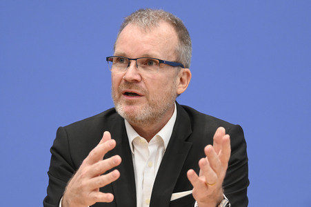 Bundespressekonferenz 'ePA-Start in Modellregionen' in Berlin