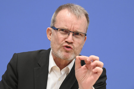 Bundespressekonferenz 'ePA-Start in Modellregionen' in Berlin