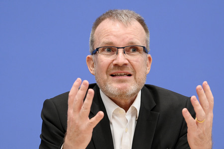 Bundespressekonferenz 'ePA-Start in Modellregionen' in Berlin