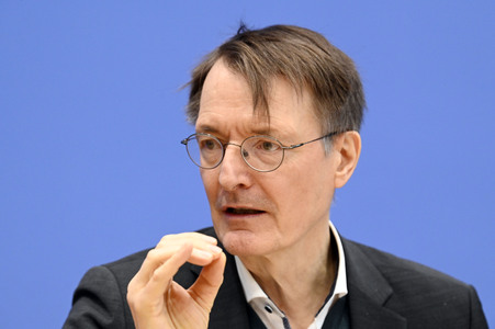 Bundespressekonferenz 'ePA-Start in Modellregionen' in Berlin