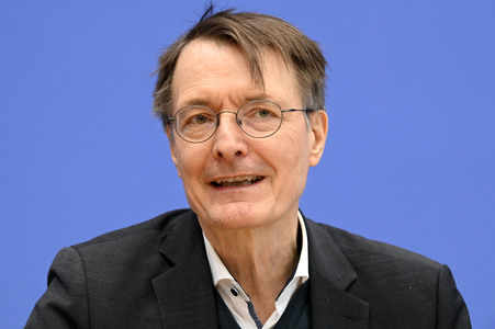 Bundespressekonferenz 'ePA-Start in Modellregionen' in Berlin