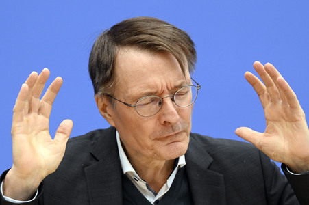 Bundespressekonferenz 'ePA-Start in Modellregionen' in Berlin