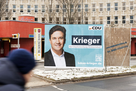 Wahlplakate zur Bundestagswahl 2025 in Berlin