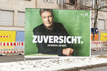 Wahlplakate zur Bundestagswahl 2025 in Berlin