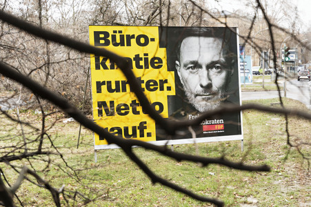 Wahlplakate zur Bundestagswahl 2025 in Berlin