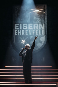 Konzert von Jan Böhmermann und dem Rundfunk-Tanzorchester Ehrenfeld in Erfurt