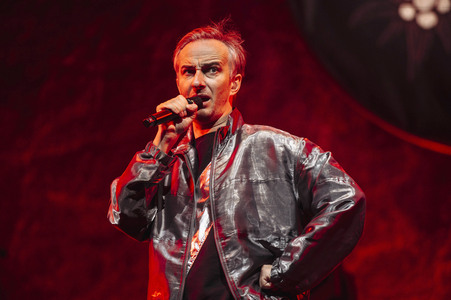 Konzert von Jan Böhmermann und dem Rundfunk-Tanzorchester Ehrenfeld in Erfurt