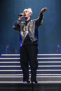 Konzert von Jan Böhmermann und dem Rundfunk-Tanzorchester Ehrenfeld in Erfurt