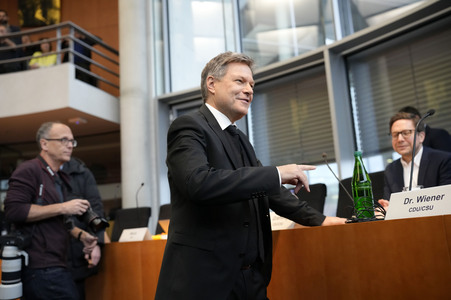 Öffentliche Zeugenvernehmung des 2. Untersuchungsausschusses 'Atomausstieg' in Berlin