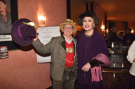 Theaterpremiere 'Hausmeister Krause - Du lebst nur zweimal' in München