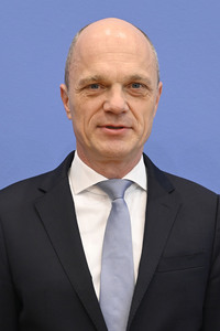 Bundespressekonferenz 'Impuls für messbare Bildungsziele' in Berlin