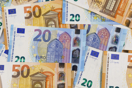 Symbolfoto Euro-Banknoten