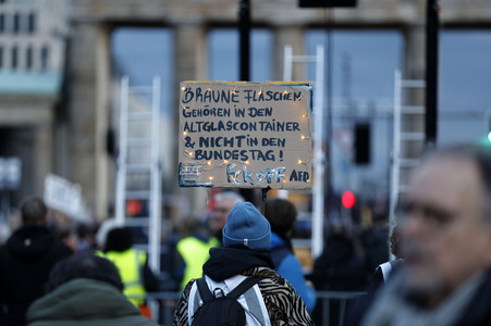 Demonstration gegen den Rechtsruck in Berlin
