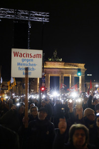 Demonstration gegen den Rechtsruck in Berlin