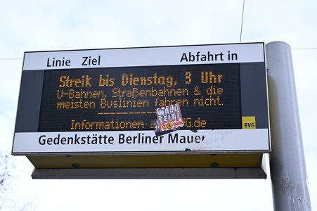 Erster Warnstreik im Berliner Nahverkehr