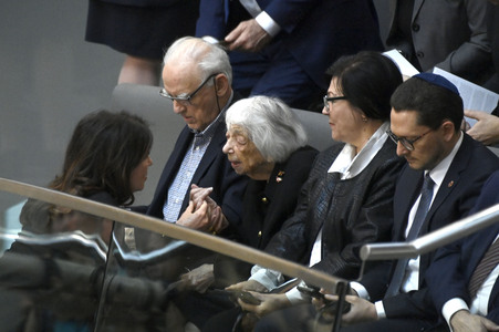 Sonderveranstaltung im Bundestag anlässlich des Tages des Gedenkens an die Opfer des Nationalsozialismus in Berlin
