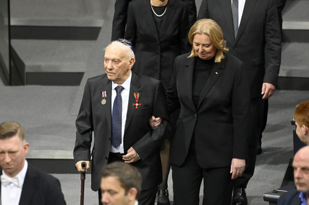 Sonderveranstaltung im Bundestag anlässlich des Tages des Gedenkens an die Opfer des Nationalsozialismus in Berlin
