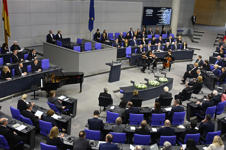 Sonderveranstaltung im Bundestag anlässlich des Tages des Gedenkens an die Opfer des Nationalsozialismus in Berlin