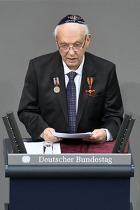 Sonderveranstaltung im Bundestag anlässlich des Tages des Gedenkens an die Opfer des Nationalsozialismus in Berlin
