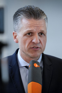 210. Sitzung des Deutschen Bundestages in Berlin