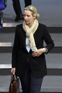 211. Sitzung des Deutschen Bundestages in Berlin