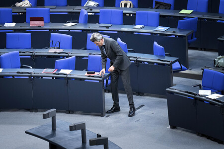 211. Sitzung des Deutschen Bundestages in Berlin