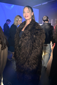 Bunte New Faces Party auf der Berlin Fashion Week A/W 2025 in Berlin