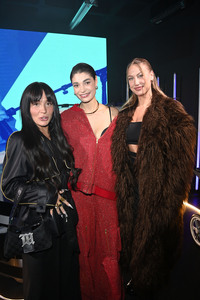 Bunte New Faces Party auf der Berlin Fashion Week A/W 2025 in Berlin