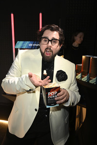 Bunte New Faces Party auf der Berlin Fashion Week A/W 2025 in Berlin