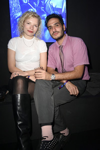 Bunte New Faces Party auf der Berlin Fashion Week A/W 2025 in Berlin