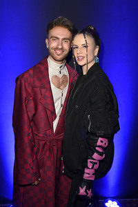 Bunte New Faces Party auf der Berlin Fashion Week A/W 2025 in Berlin