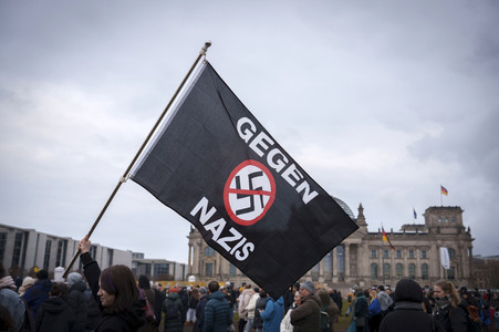 Demonstration 'Rettet die Brandmauer!' in Berlin