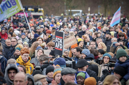 Demonstration 'Rettet die Brandmauer!' in Berlin