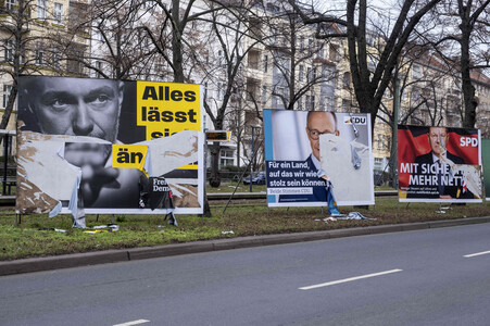 Sachbeschädigung an Wahlplakaten in Berlin