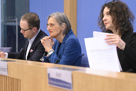 Bundespressekonferenz Vorstellung des Gutachten des Nationalen Normenkontrollrats in Berlin