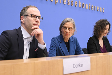 Bundespressekonferenz Vorstellung des Gutachten des Nationalen Normenkontrollrats in Berlin
