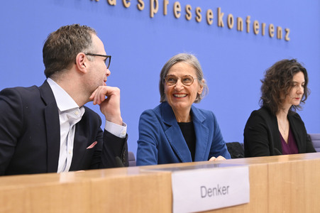 Bundespressekonferenz Vorstellung des Gutachten des Nationalen Normenkontrollrats in Berlin