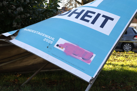 Vandalismus an Wahlplakaten in Bonn