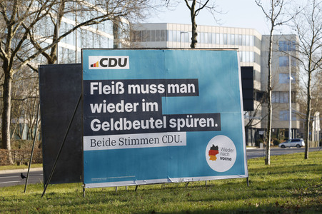 Wahlplakate zur Bundestagswahl 2025 in Bonn