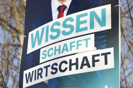 Wahlplakate zur Bundestagswahl 2025 in Bonn