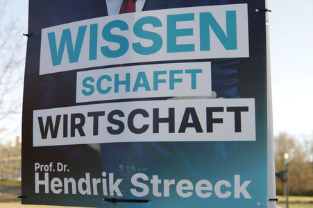 Wahlplakate zur Bundestagswahl 2025 in Bonn