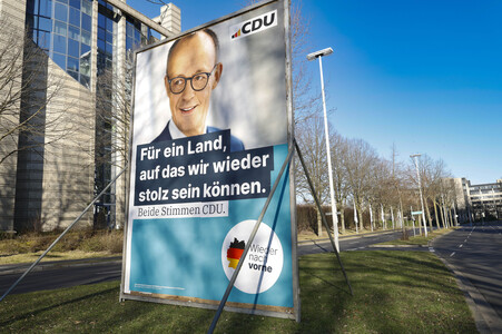 Wahlplakate zur Bundestagswahl 2025 in Bonn